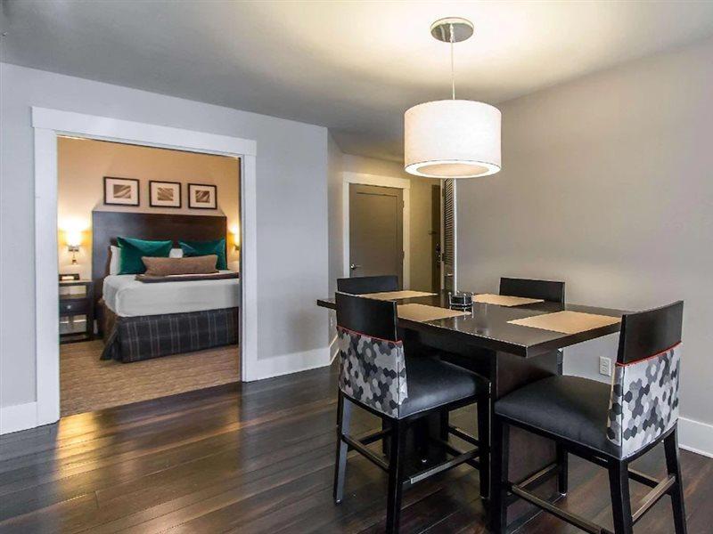 Bluegreen Vacations Studio Homes At Ellis Square, Ascend Resort Саванна Экстерьер фото